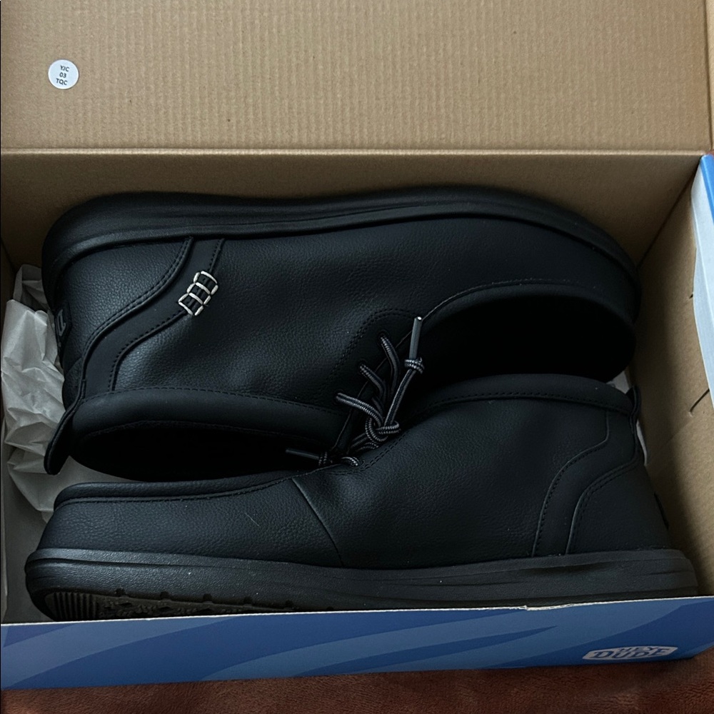 Brand New Hey Dude Black Chukka Boots men’s size 11